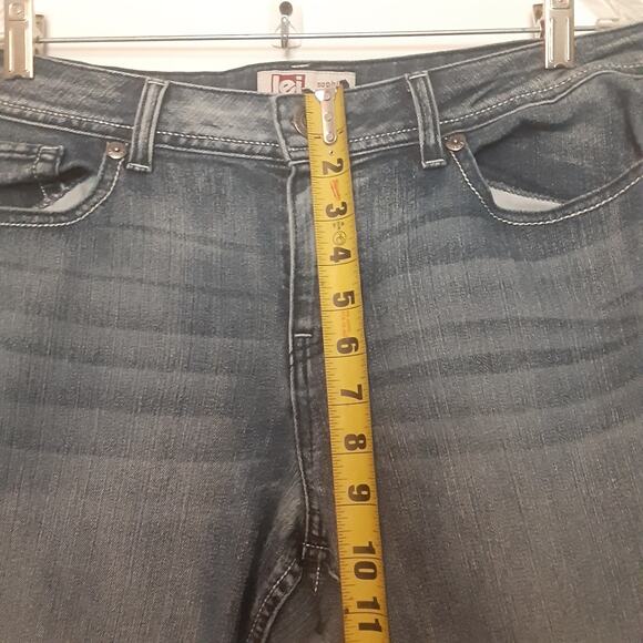 LEI Jeans Juniors 17S Blue Sophia Hipster Flare Stretch Flap Pockets Whiskers - Picture 9 of 10